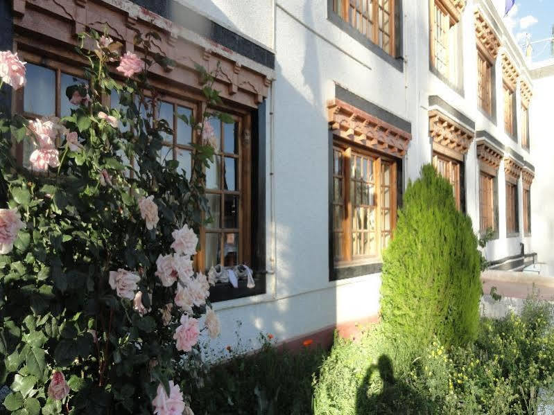 Hotel Mandala Leh Zewnętrze zdjęcie